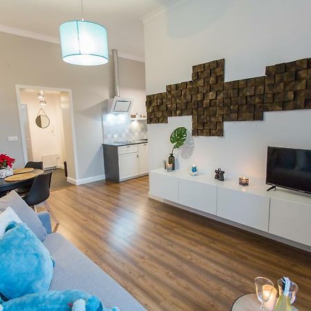 Starotorunski Apartament ภายนอก รูปภาพ