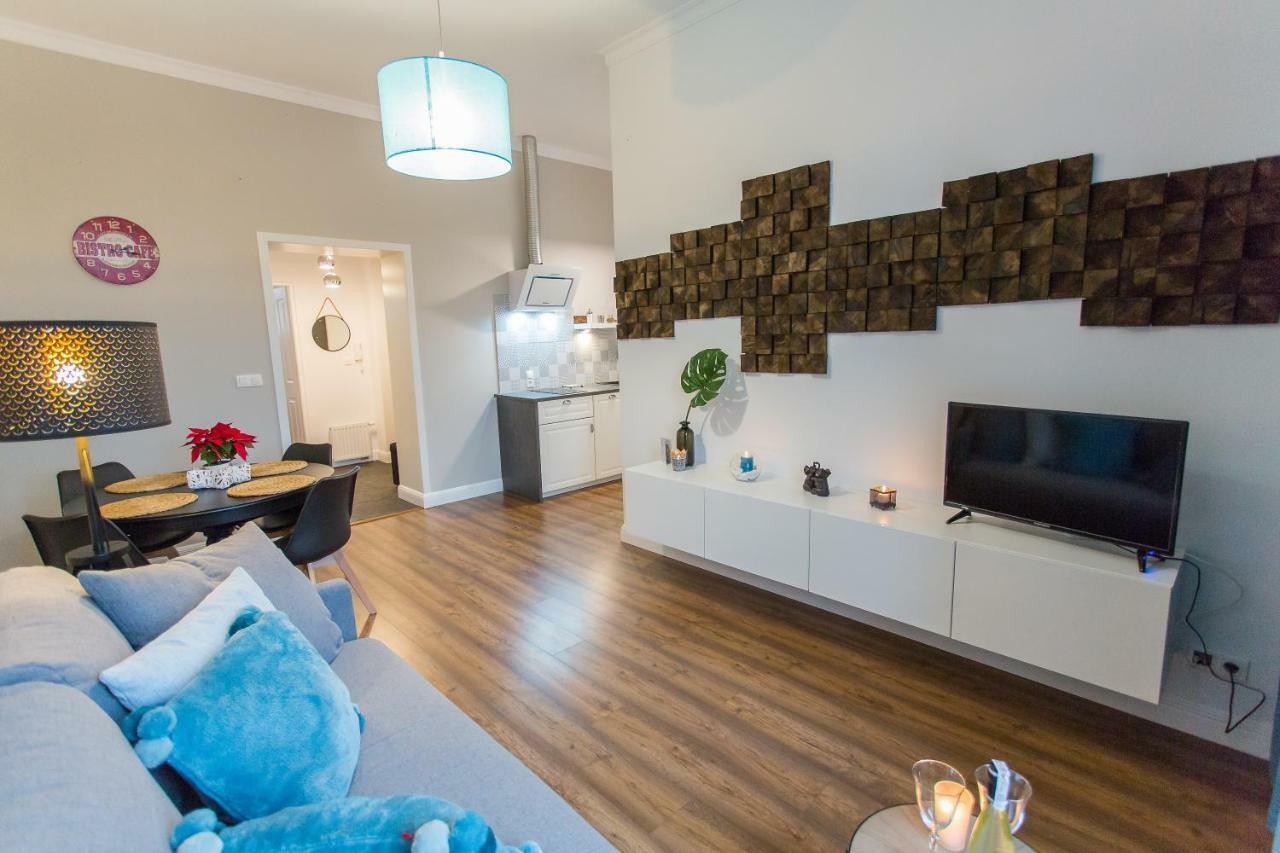 Starotorunski Apartament ภายนอก รูปภาพ