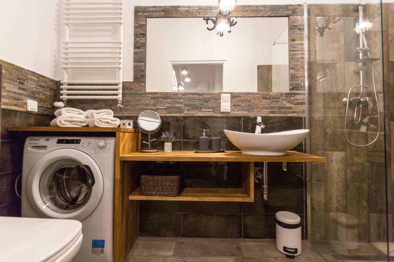 Starotorunski Apartament ภายนอก รูปภาพ